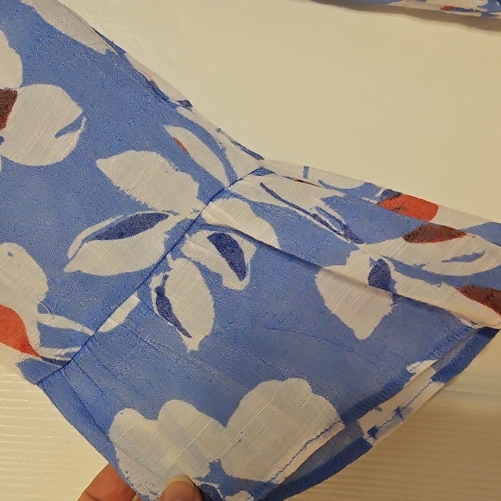 Zac & Rachel Floral Women's Top - Picture 6 of 10